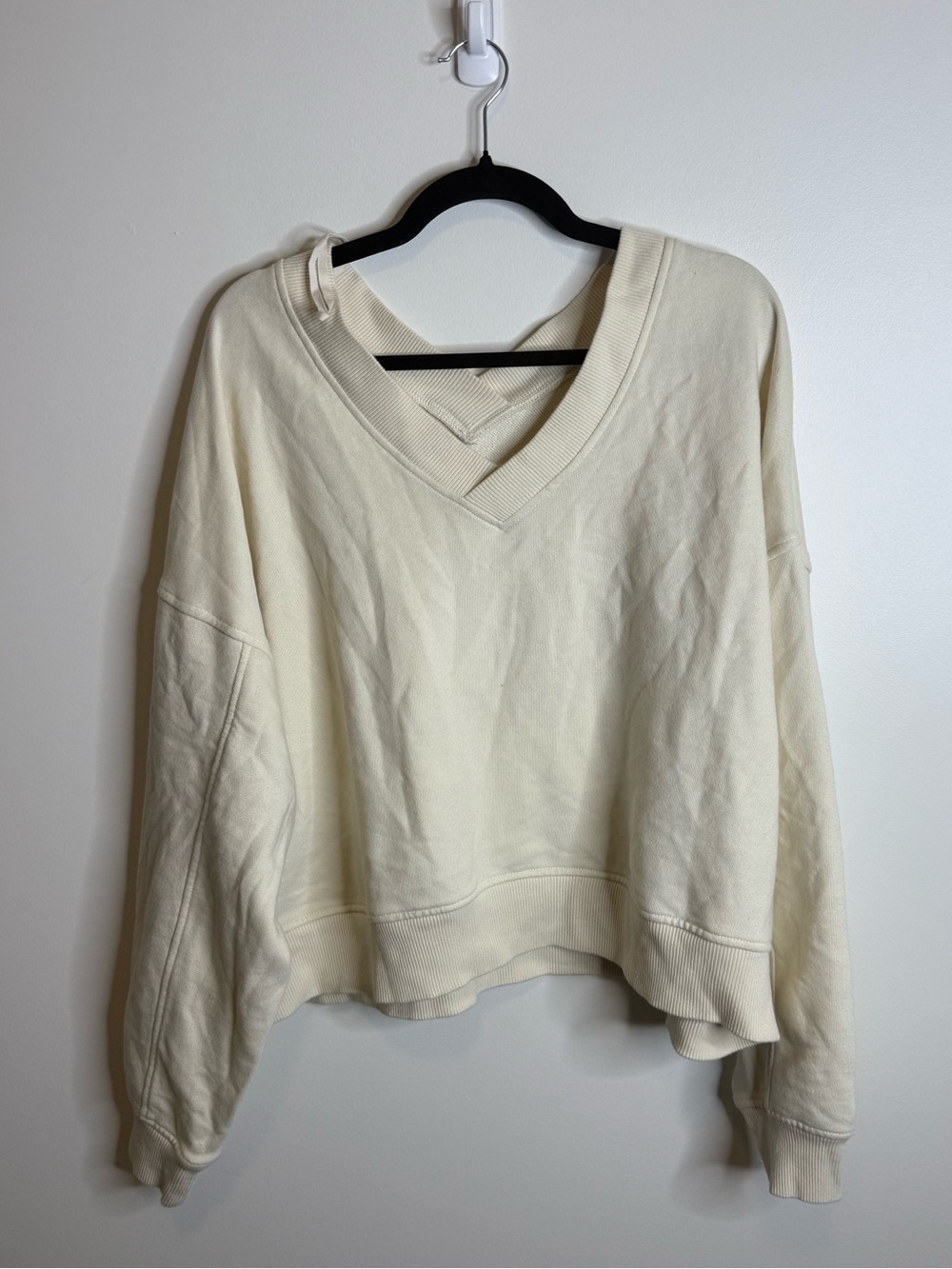 aerie Cream V-Neck Pullover Sweatshirt